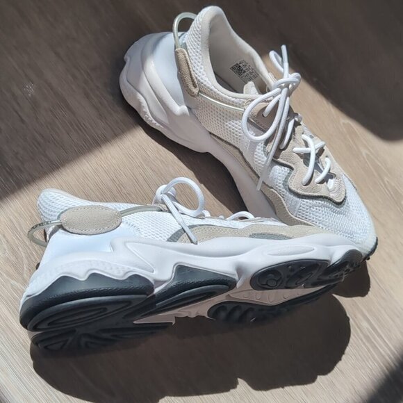 Adidas Ozweego sneakers shoes size mens NEW